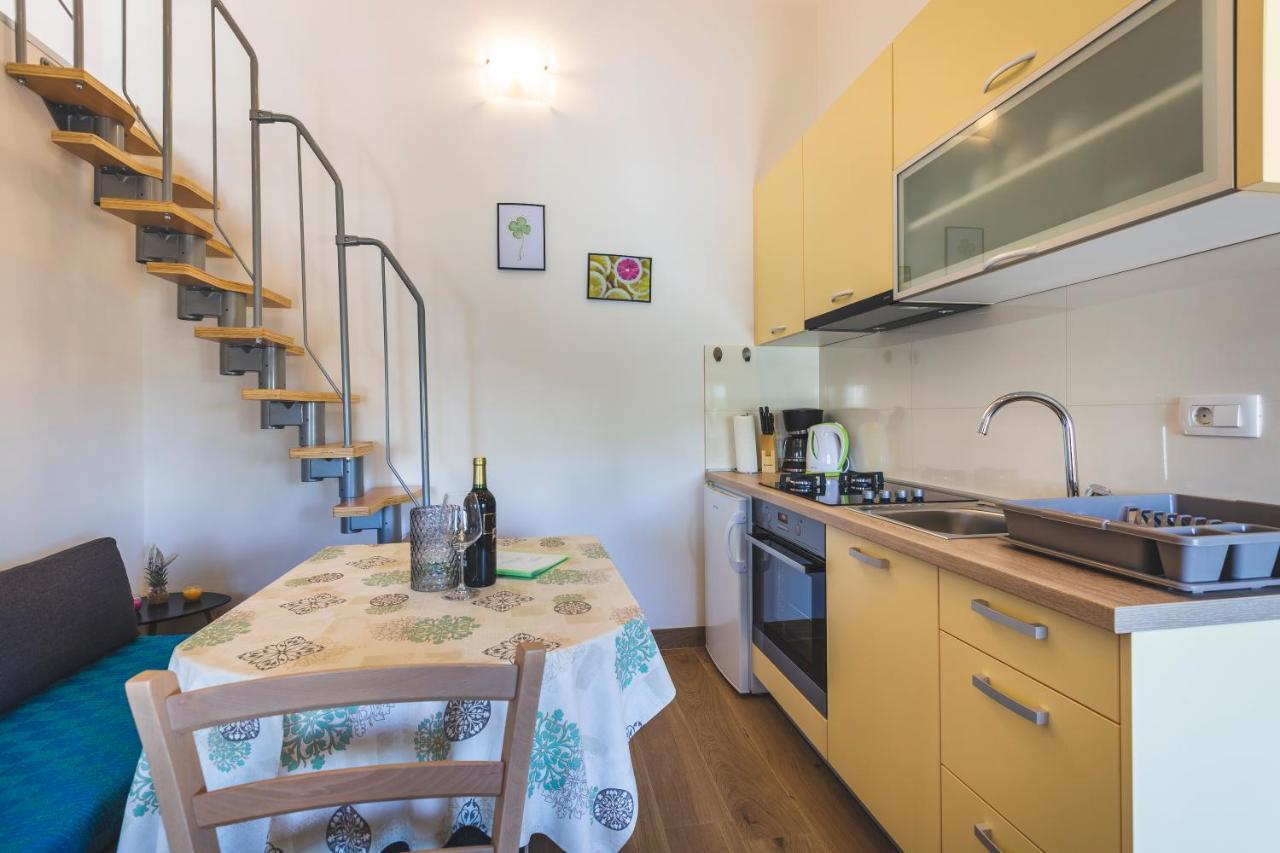 Vinea Apartmani Umag, Ulica G Garibaldia 2 Exterior foto