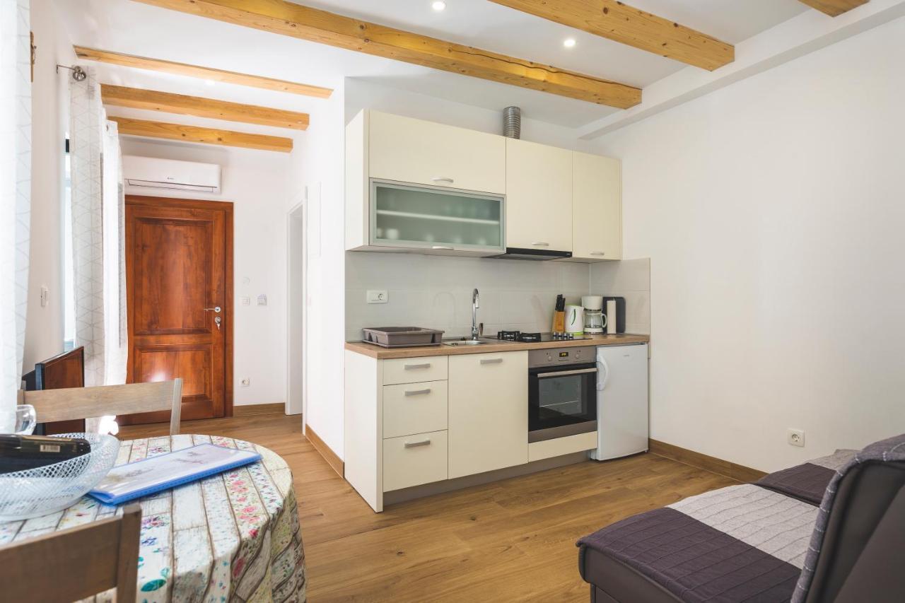 Vinea Apartmani Umag, Ulica G Garibaldia 2 Exterior foto